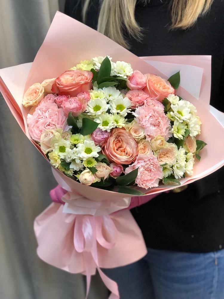 Букет цветов из: Гвоздики, Розы и Хризантемы в Абакане