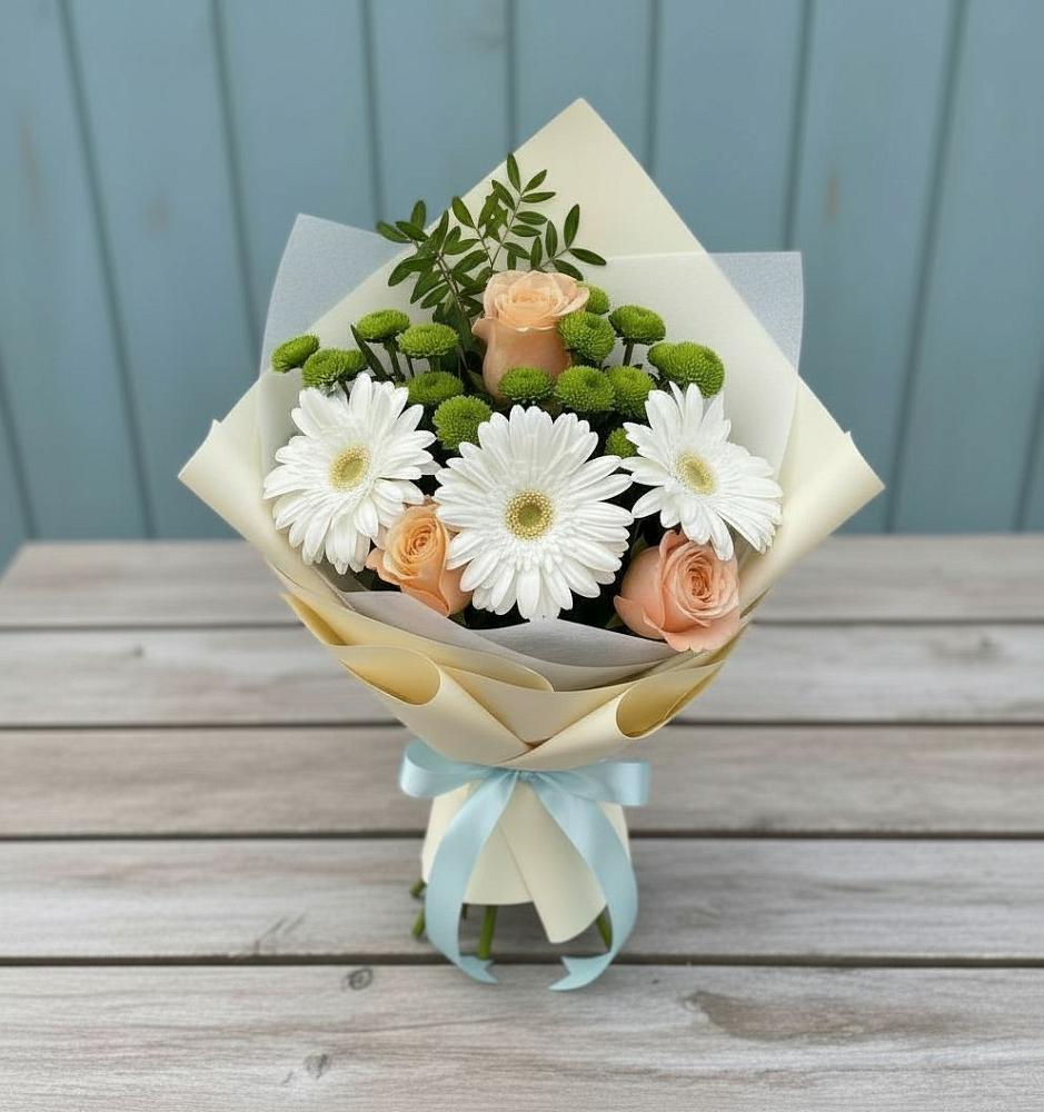 Букет герберы и розы в Абакане Букет цветов из: Герберы, Розы и Хризантемы в Абакане