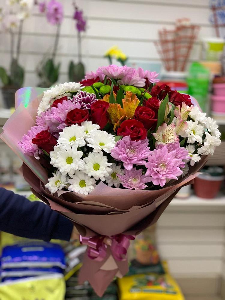 Букет цветов из: Розы, Хризантемы и Альстромерии в Абакане
