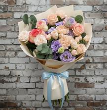 Букет цветов из:  Розы, Лизиантусы и Гвоздики в Абакане