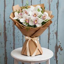 Букет цветов из:  Орхидеи и Розы в Абакане