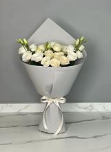 Букет цветов из:  Розы и Лизиантусы в Абакане